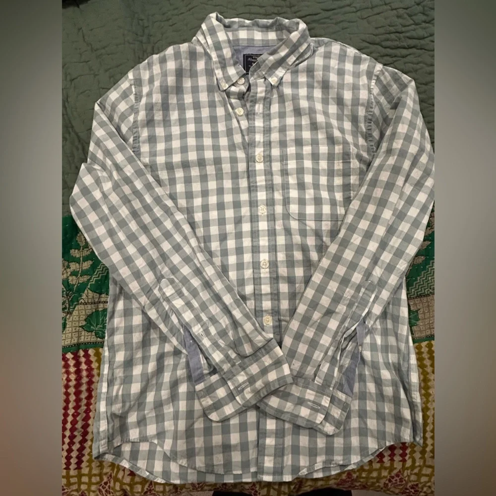 Abercrombie & Fitch button up shirt - Picture 1 of 4